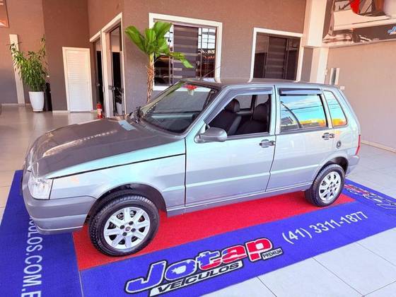 FIAT UNO 1.0 EVO VIVACE 8V FLEX 4P MANUAL FIAT UNO 1.0 EVO VIVACE 8V FLEX 4P MANUAL